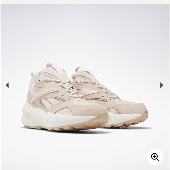 Reebok Shoes - WOMENS REEBOKS AZTREK DOUBLE NU POPS BNWB